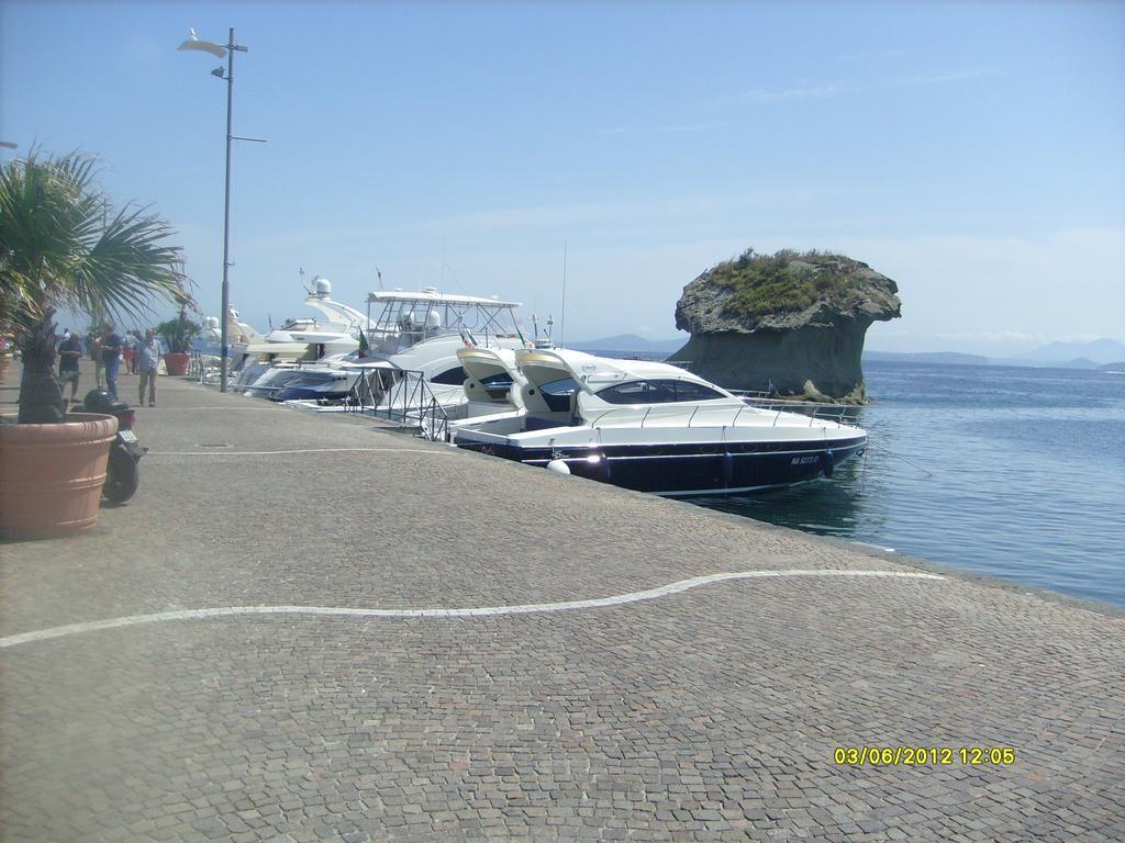 B&B Celestina Ischia Lacco Ameno  Extérieur photo