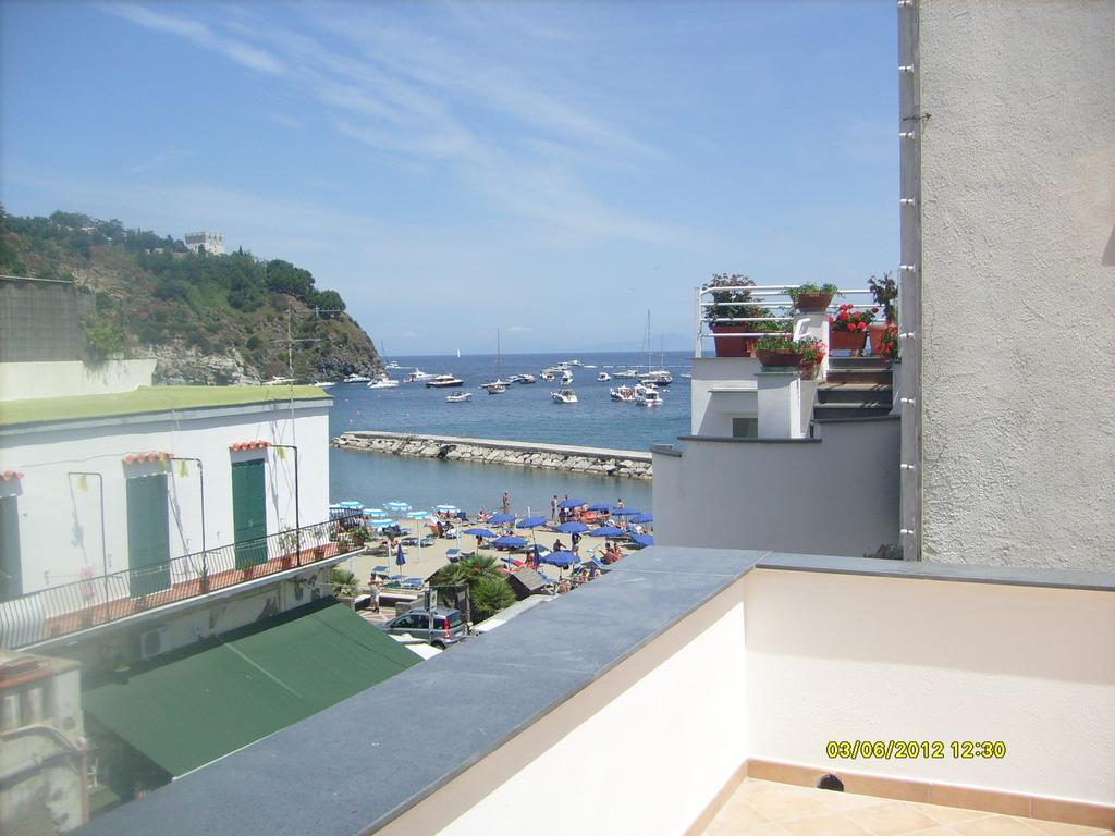 B&B Celestina Ischia Lacco Ameno  Extérieur photo